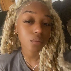 Meet your Posher, Zuri